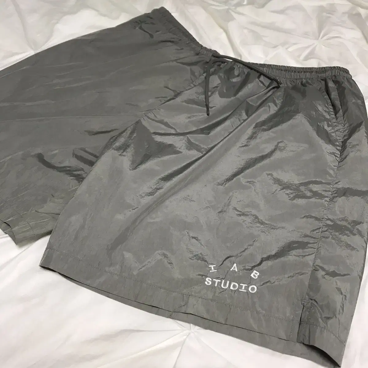 IAB Studio woven shorts XXL (정품)